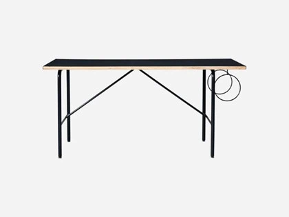 Monograph, skrivebord, sort, krydsfinér metal, L: 160 cm W: 80 cm H:74 cm