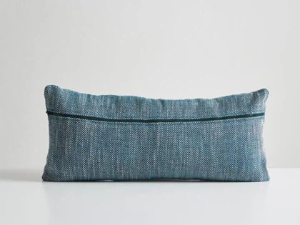 WOUD, Herringbone, pude, blå, L: 62 cm