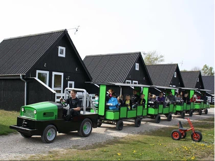 3 overnatninger for 4 i spritny Funkis hytte på Dokkedal Camping i Nordjylland