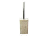 En toiletbørste med en cylindrisk beige stenholder og et langt håndtag i rustfrit stål, der står oprejst mod en hvid baggrund.