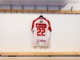 #22 Mads Larssons matchworn trøje i str. XL