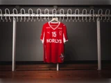 #15 Magnus Saugstrups matchworn trøje i str. XXL