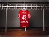 #43 Simon Pytlicks matchworn trøje i str. XL