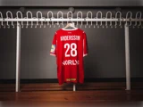 #28 Lasse Anderssons matchworn trøje i str. XL