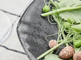2 stk. Kala serveringsfade i sort keramik fra House Doctor