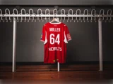 #64 Lasse Møllers matchworn trøje i str. XXL