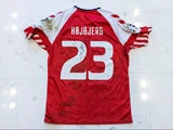 #23 Pierre Emile Højbjergs matchworn og signerede trøje fra Danmark - Finland 23. marts 2023