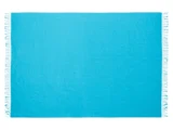 Et lyst turkisfarvet rektangulært stof med korte, tynde frynser langs venstre og højre kant, lagt fladt på en hvid baggrund.