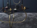 AYTM, ANGUI sofabord, ben i guld, sort glasplade, 75x75x45 cm