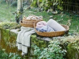 Astrid Knitted plaid i Magnolia fra Cozy Living