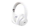 Hvide trådløse over-ear-hovedtelefoner med polstrede ørepuder og et slankt, moderne design. Hovedtelefonerne har et enkelt logo på ørekoppen.