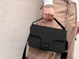 Celeste crossbody i sort læder fra Treats