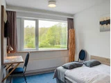 Ophold på Hotel Juelsminde Strand - 3-retters menu & vin med i pakken