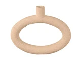 En beige, struktureret oval keramikvase med en lille lodret åbning øverst i midten.