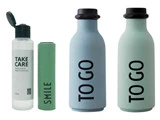 2 stk drikkeflasker og håndsprit dispenser fra Design Letters