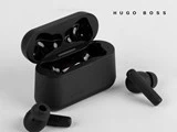 Hugo Boss earbuds – sort