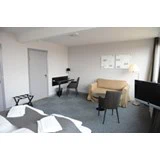 Overnatning for 2 personer i stort dobbeltværelse på Hotel Vojens