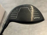 Wilson driver Dyna Power Carbon 9,0 GR – inkl. Headcover og eksl. nøgle (demo model)