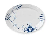 Blå Mega Riflet Oval Tallerken 28 cm fra Royal Copenhagen