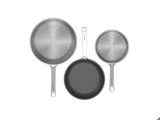 Tre BergHOFF-stegepander set ovenfra, herunder to pander i rustfrit stål og én non-stick-pande.