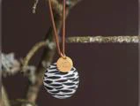 Mette Ditmer, GLOBE, Julekugler, Sort, Porcelæn, Sæt af 3 stk., Ø:3,5 x H:12 cm