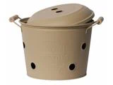 Beige kartoffelopbevaringsbeholder af metal med låg, håndtag på siderne og ventilationshuller.