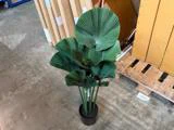 Chic Antique, Fleur Plante, Kunstig plante, Grøn, Plastik, cement, jern, H:85 x Ø:18 cm