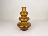 Bølget glas vase, okker- 7990