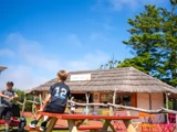 Familieferie for 6 i norsk bjælkehytte på Jambo Feriepark - minigolf, is og Fårup Sommerland tæt på