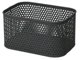 En sort rektangulær opbevaringskurv i plast med jævnt fordelte cirkulære huller på alle sider.