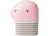 En rund, lyserød lampe i form af en figur med en stribet fod og enkle ansigtstræk.