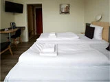 Overnatning for 2 i luksusværelse hos Hotel Frederikshavn
