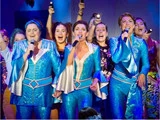 2 billetter til Mamma Mia - The Musical i Tinghallen Viborg (23/5/2020)