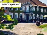 Overnatning for 2 på Gram Slotskro