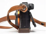 Jan Grarups udtjente Sony a7II kamera samt billede og bog