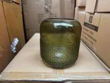 Low vase i grøn glas fra io Scandinavia