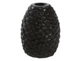 En mørk, struktureret vase formet som en fyrrekogle med en åben top og et skællignende overflademønster.