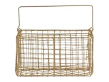 En kurv af guldtråd med rektangulær form og opretstående hank, vist på en hvid baggrund.
