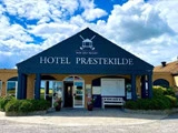 Gourmetophold på Præstekilde - 5-retters menu omgivet af Møns smukke natur