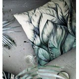 GREEN LEAVES PILLOW 50X50 CM fra Sofie Børsting