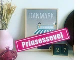 Personligt vejskilt i metal med valgfri tekst