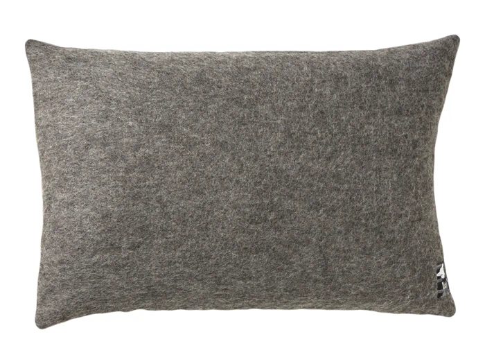 Silkeborg Uldspinderi, Gotland, Pude, Dark Nordic Grey, 100% uld, L:60 x B:40 cm
