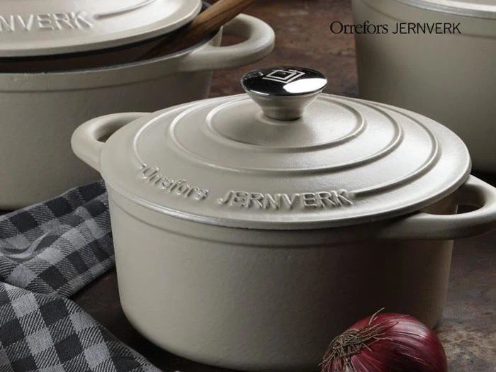 Orrefors støbejernsgryde