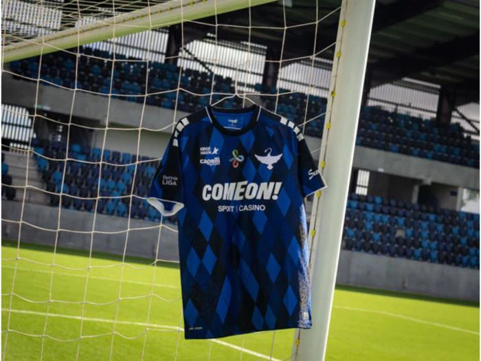 #7 Mike Jensens trøje i str. M fra HB Køge - Hobro IK 21. september