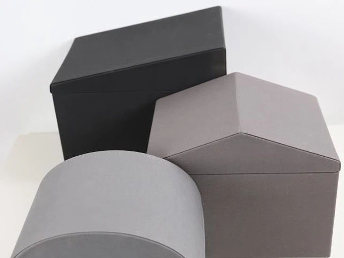 3 forskellige grå/sorte Pynte/opbevaringshuse design MENU