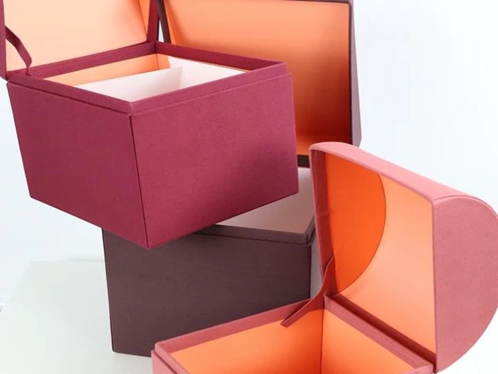 3 forskellige Bordeaux Pynte/opbevaringshuse design MENU