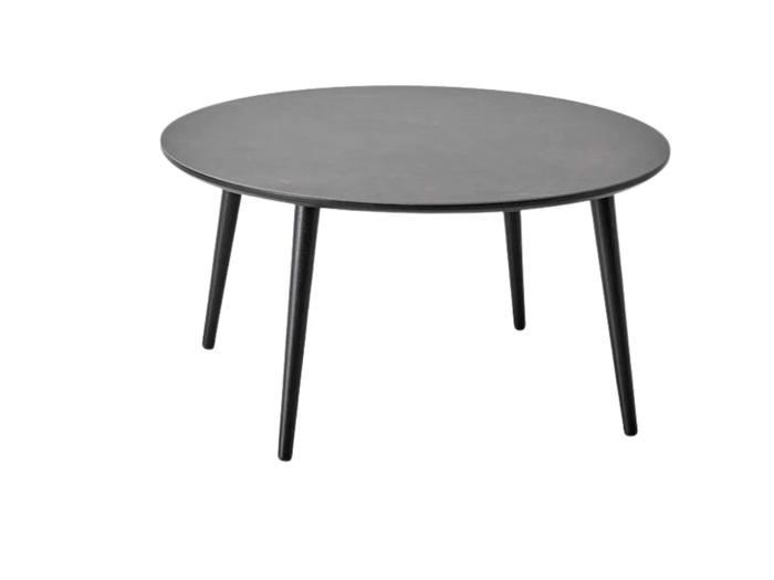 Hammel Furniture BATU sofabord Ø90 i grå keramik og sort træ 