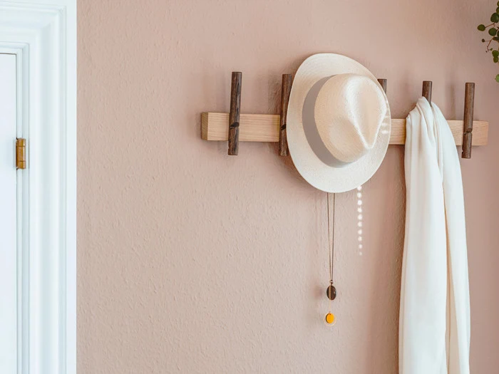 Reces knagerække med 6 knager i egetræ fra Roon & Rahn - 78 cm