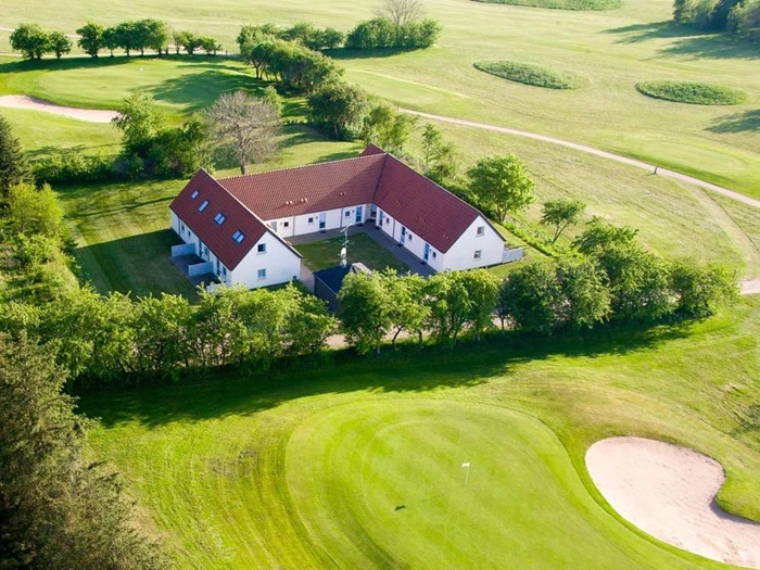 Golfferie for 4 på Hjarbæk Fjord Golfcenter i Midtjylland