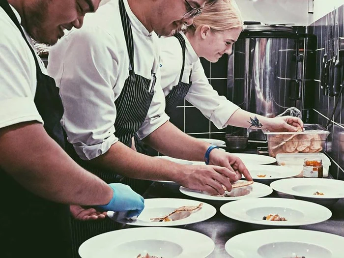 2-retters menu for 4 personer på Huset Poulsen i Herning